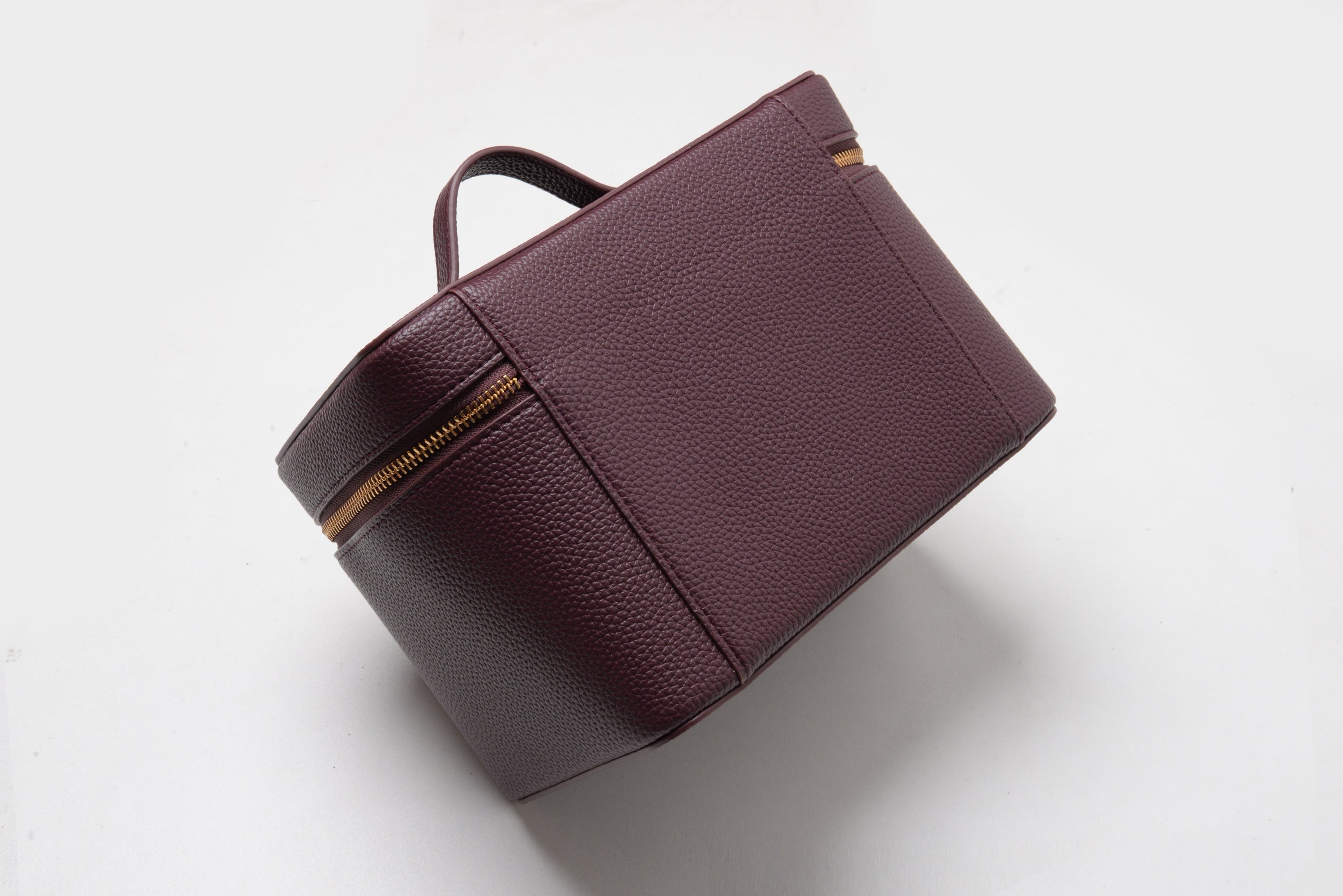 BELISSE TOILETRY BAG