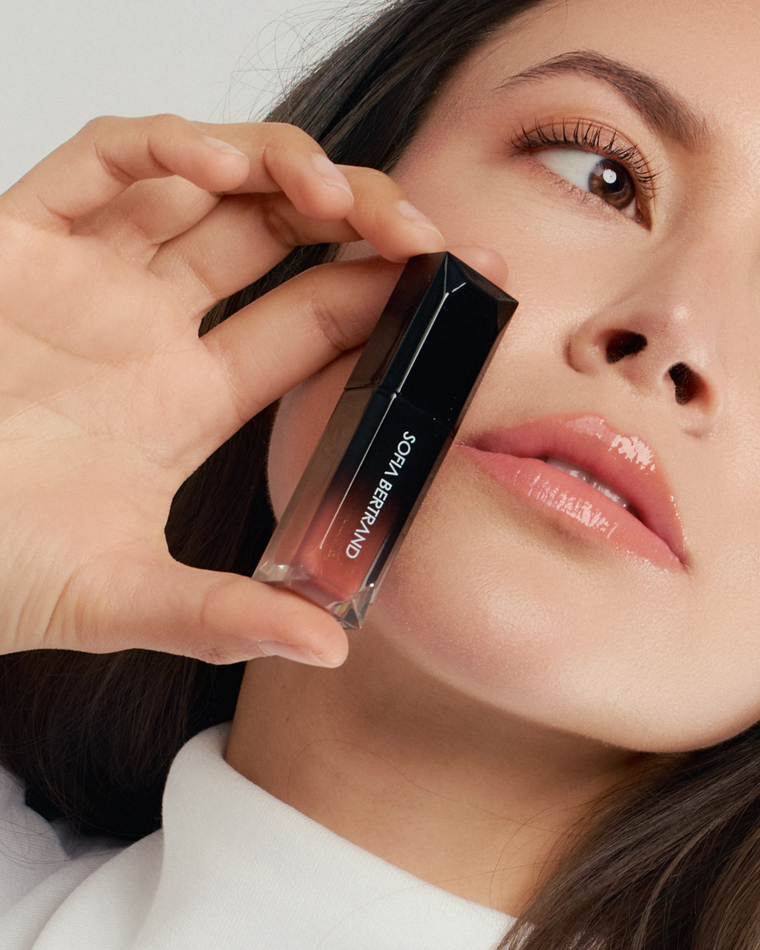 910I  Hyaluronic Lip Gloss Vibrant Coral